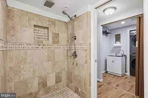 Other - 6424 Alloway Ct, Springfield, VA 22152 photo 4 of 11