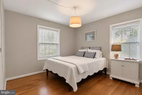 Bedroom - 6424 Alloway Ct, Springfield, VA 22152 photo 4 of 6