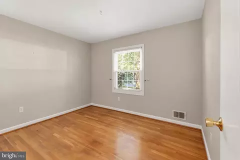 Bedroom - 6424 Alloway Ct, Springfield, VA 22152 photo 5 of 6
