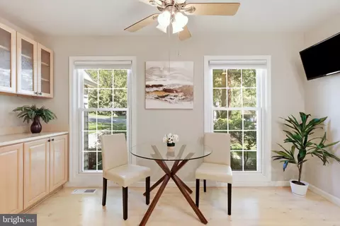 Dining - 6424 Alloway Ct, Springfield, VA 22152 photo 2 of 2