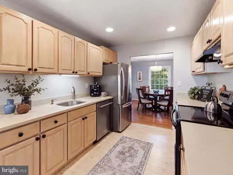 Kitchen - 6424 Alloway Ct, Springfield, VA 22152 photo 1 of 1