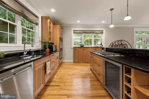 Kitchen - 7203 Calamo St, Springfield, VA 22150 photo 7 of 7