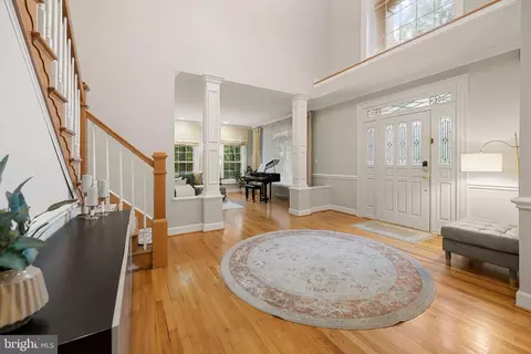 Entry Way - 7203 Calamo St, Springfield, VA 22150 photo 2 of 2