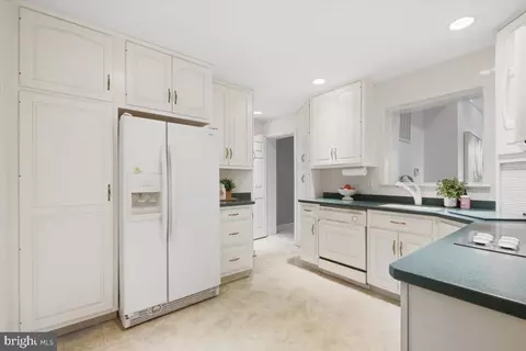 Kitchen - 5911 Grayson St, Springfield, VA 22150 photo 1 of 5