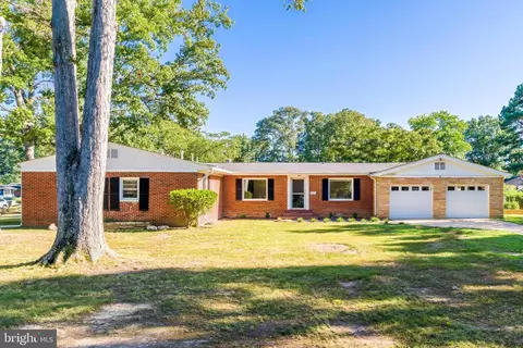 4101 Augustine St, Alexandria, VA 22309