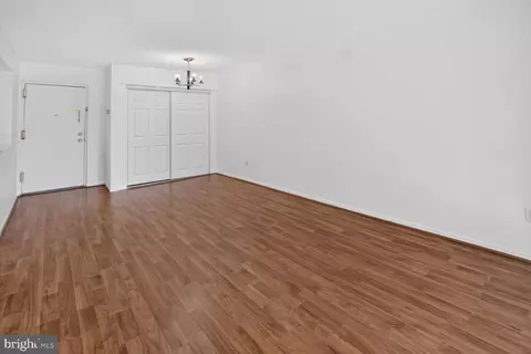 Living - 8509 Barrington Ct # -A, Springfield, VA 22152 photo 3 of 5