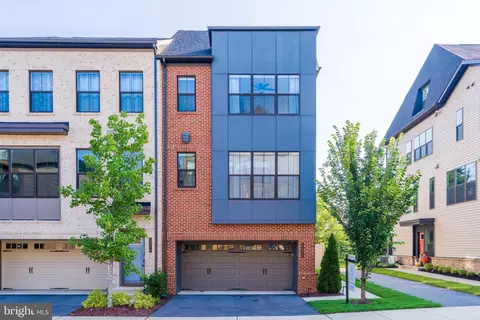 6277 Edsall Rd, Alexandria, VA 22312