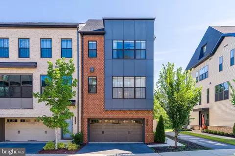 6277 Edsall Rd, Alexandria, VA 22312