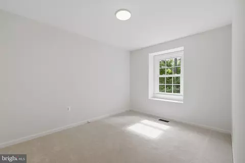 Bedroom - 6351 Buffie Ct, Burke, VA 22015 photo 6 of 8