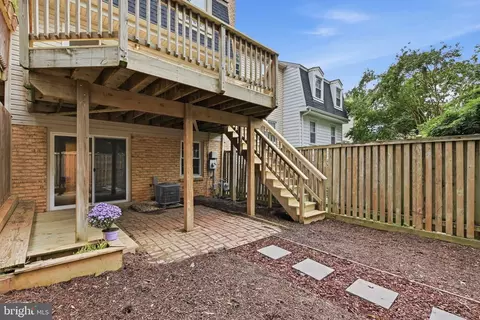 Exterior - 6351 Buffie Ct, Burke, VA 22015 photo 3 of 4