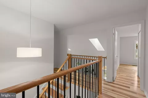 Entry Way - 1558 Mclean Commons Ct, Mclean, VA 22101 photo 10 of 11