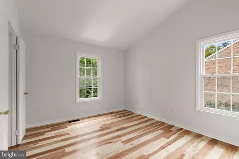 Bedroom - 1558 Mclean Commons Ct, Mclean, VA 22101 photo 1 of 1