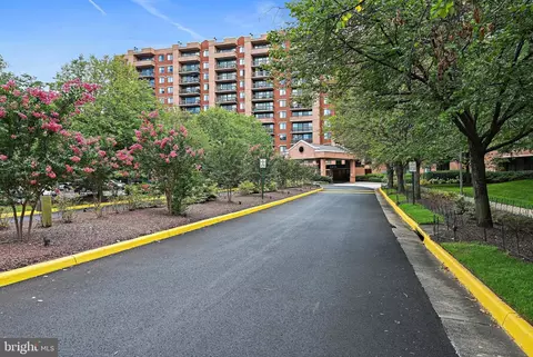 2230 George C Marshall Dr #1218, Falls Church, VA 22043