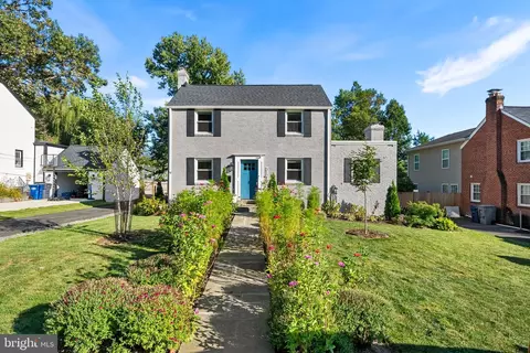 3121 Celadon Ln, Falls Church, VA 22044