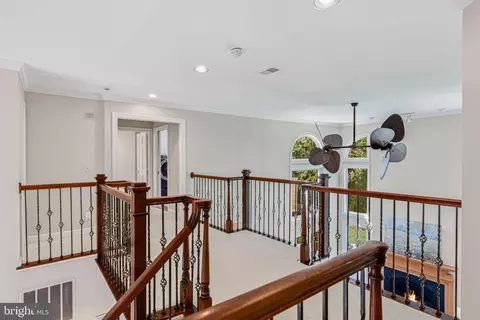 Entry Way - 1236 Tottenham Ct, Reston, VA 20194 photo 7 of 9