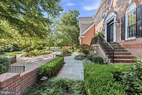 Other - 1236 Tottenham Ct, Reston, VA 20194 photo 13 of 16