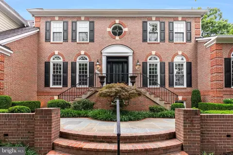 Exterior - 1236 Tottenham Ct, Reston, VA 20194 photo 6 of 19