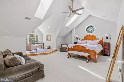 Bedroom - 1236 Tottenham Ct, Reston, VA 20194 photo 2 of 9