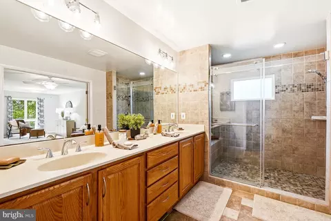 Bath - 11005 Ring Rd, Reston, VA 20190 photo 2 of 4