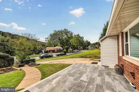 Exterior - 6705 Cabin John Rd, Springfield, VA 22150 photo 5 of 14