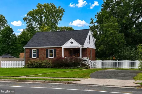 3321 Memorial St, Alexandria, VA 22306