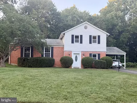 6544 Sulky Ln, Annandale, VA 22003