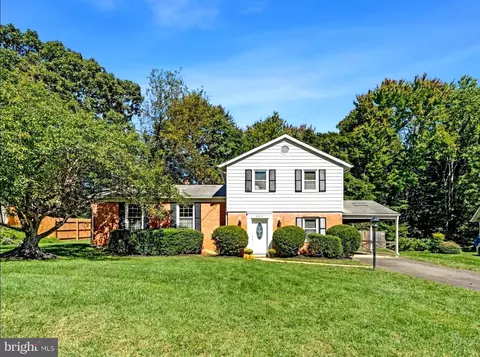 6544 Sulky Ln, Annandale, VA 22003