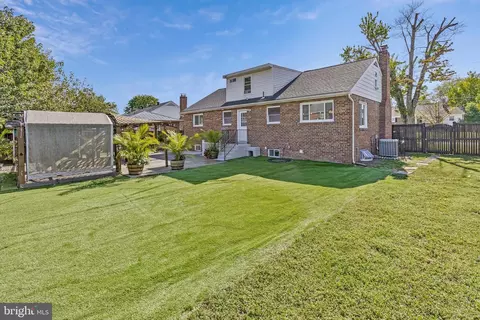 Exterior - 6009 Grayson St, Springfield, VA 22150 photo 2 of 8