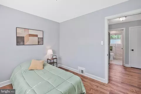 Bedroom - 6009 Grayson St, Springfield, VA 22150 photo 2 of 13