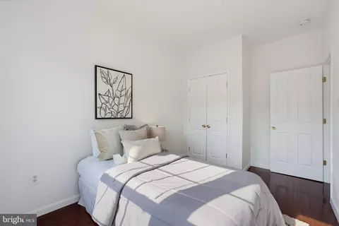Bedroom - 4118 River Forth Dr, Fairfax, VA 22030 photo 5 of 6