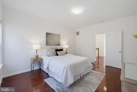 Bedroom - 4118 River Forth Dr, Fairfax, VA 22030 photo 2 of 6