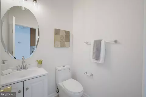 Other - 4118 River Forth Dr, Fairfax, VA 22030 photo 6 of 12