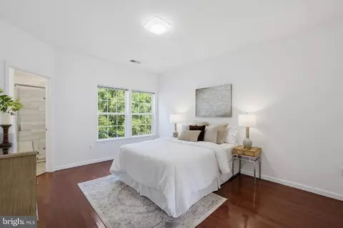 Bedroom - 4118 River Forth Dr, Fairfax, VA 22030 photo 1 of 6
