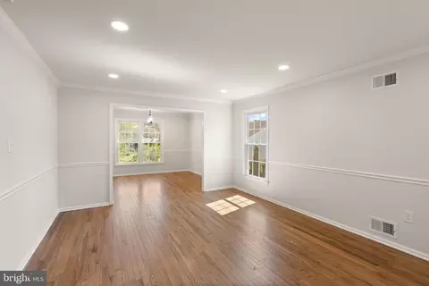 Living - 6121 Winnepeg Dr, Burke, VA 22015 photo 1 of 20