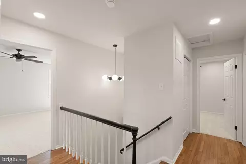 Entry Way - 6121 Winnepeg Dr, Burke, VA 22015 photo 16 of 22