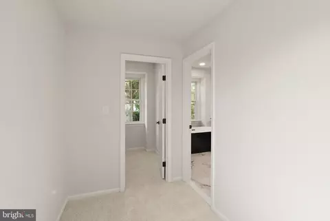 Entry Way - 6121 Winnepeg Dr, Burke, VA 22015 photo 18 of 22