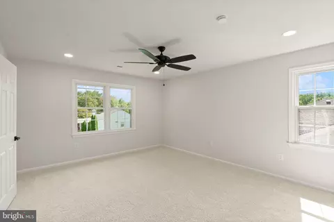 Bedroom - 6121 Winnepeg Dr, Burke, VA 22015 photo 5 of 11