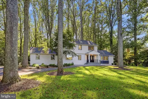 Exterior - 8355 Alvord St, Mclean, VA 22102 photo 3 of 16