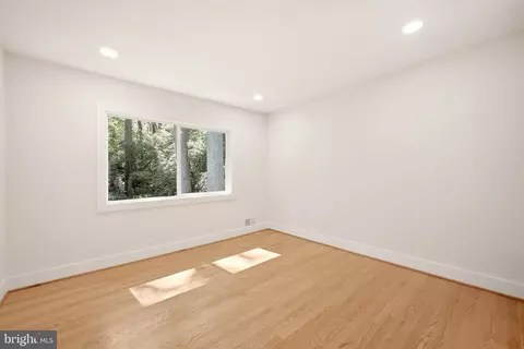 Bedroom - 8355 Alvord St, Mclean, VA 22102 photo 2 of 10