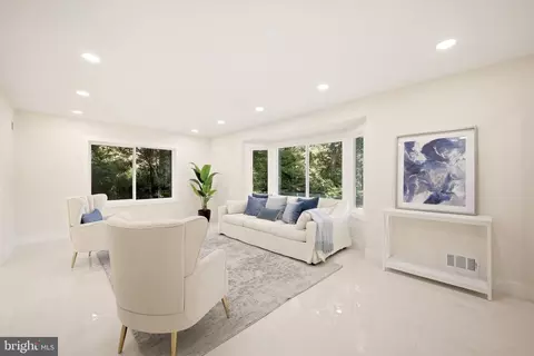 Living - 8355 Alvord St, Mclean, VA 22102 photo 1 of 9