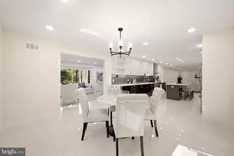Dining - 8355 Alvord St, Mclean, VA 22102 photo 2 of 3