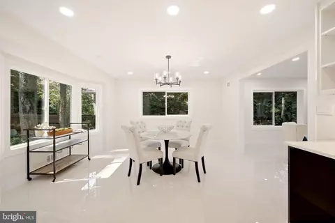 Dining - 8355 Alvord St, Mclean, VA 22102 photo 3 of 3