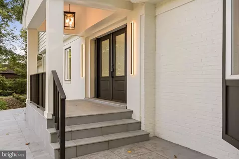 Exterior - 8355 Alvord St, Mclean, VA 22102 photo 6 of 16