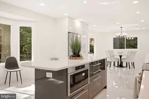 Kitchen - 8355 Alvord St, Mclean, VA 22102 photo 9 of 10