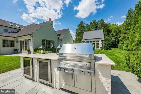 Other - 1321 Darnall Dr, Mclean, VA 22101 photo 15 of 16