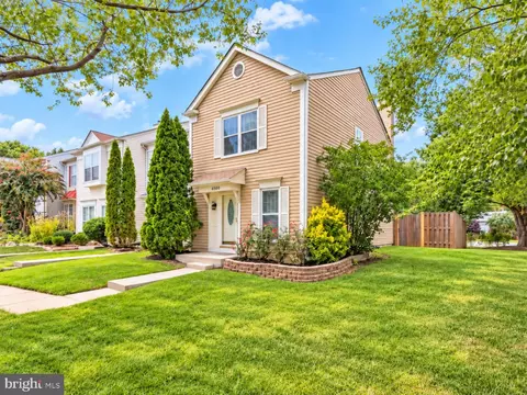 6500 Old Carriage Dr, Alexandria, VA 22315