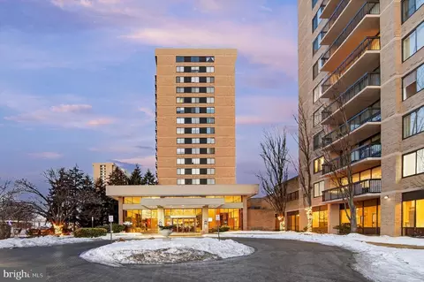 3709 S George Mason Dr E #710, Falls Church, VA 22041