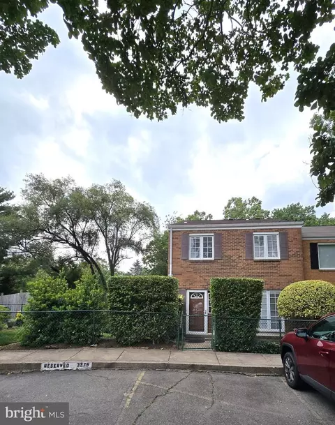 3375 Ardley Ct, Falls Church, VA 22041