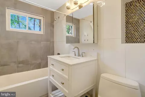 Bath - 5510 Kings Park Dr, Springfield, VA 22151 photo 4 of 4