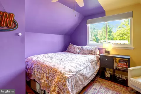Bedroom - 5510 Kings Park Dr, Springfield, VA 22151 photo 7 of 10